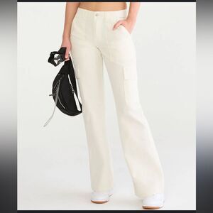 Aeropostale Women’s Low Rise Flare Utility Cream White Pants Sz 8